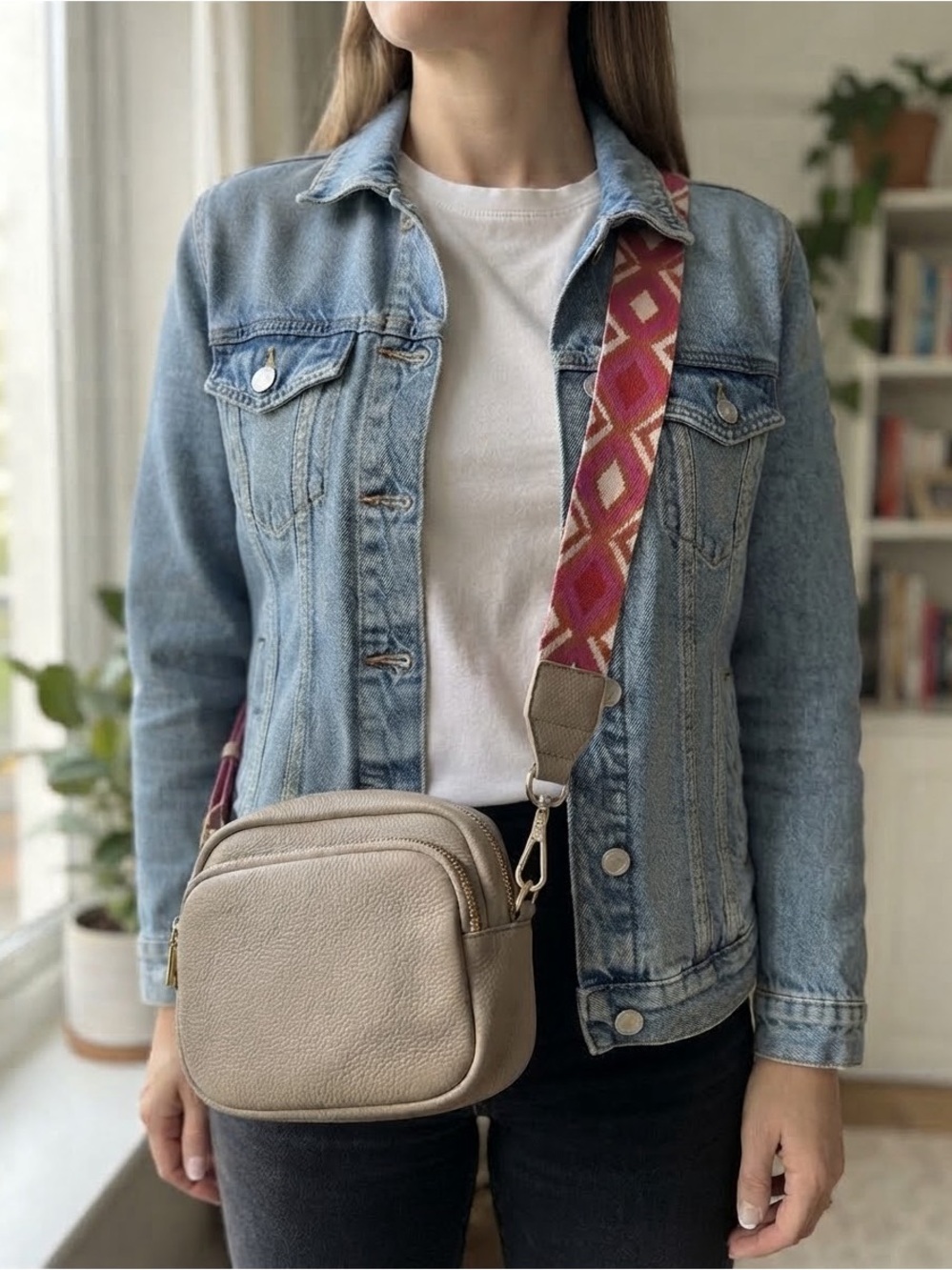 Pom Pom London Stone Leather Crossbody Bag + Interchangeable Guitar Strap